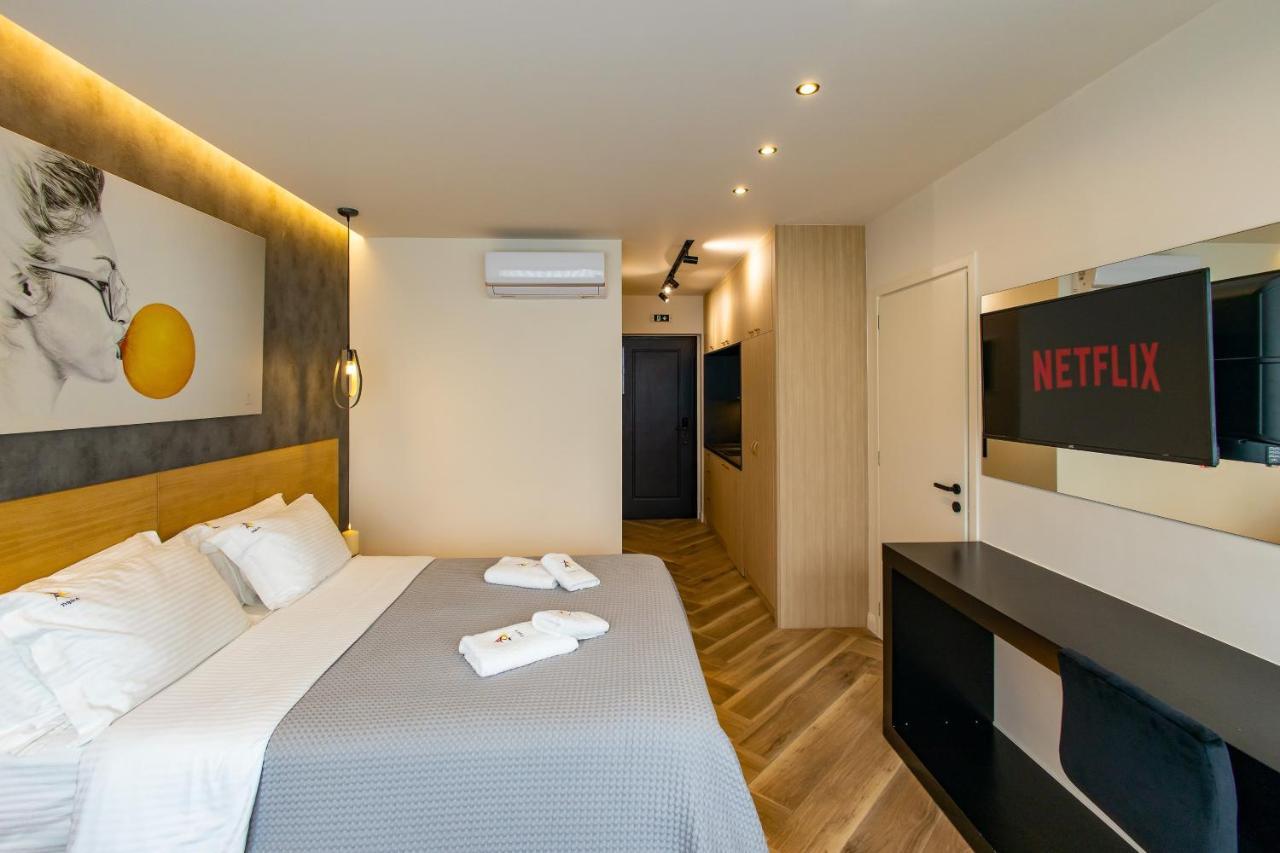 Triple A - 3 Squares - Free Parking! Apartment Athens Ngoại thất bức ảnh